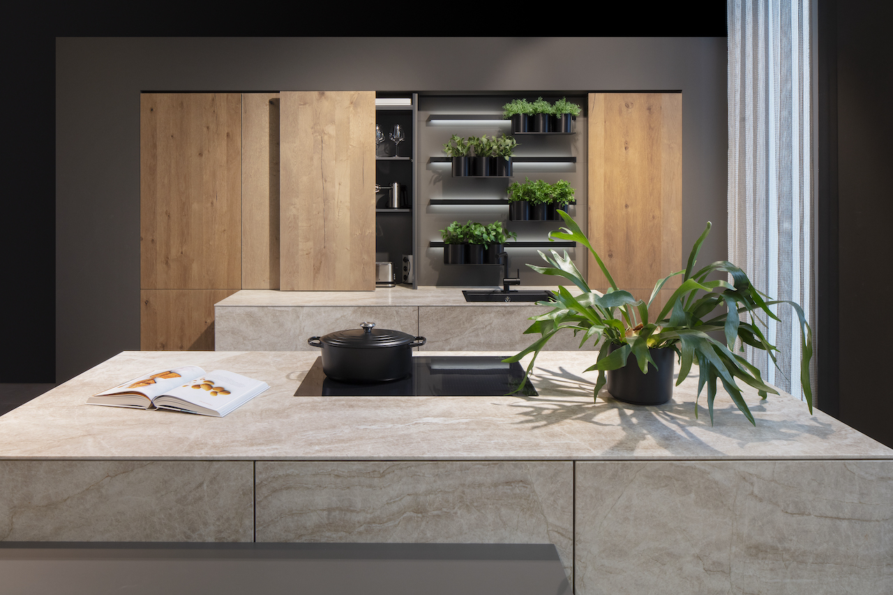 Leichtküche_Leicht-Küche_Manhatten-Madero_Natursteinfront