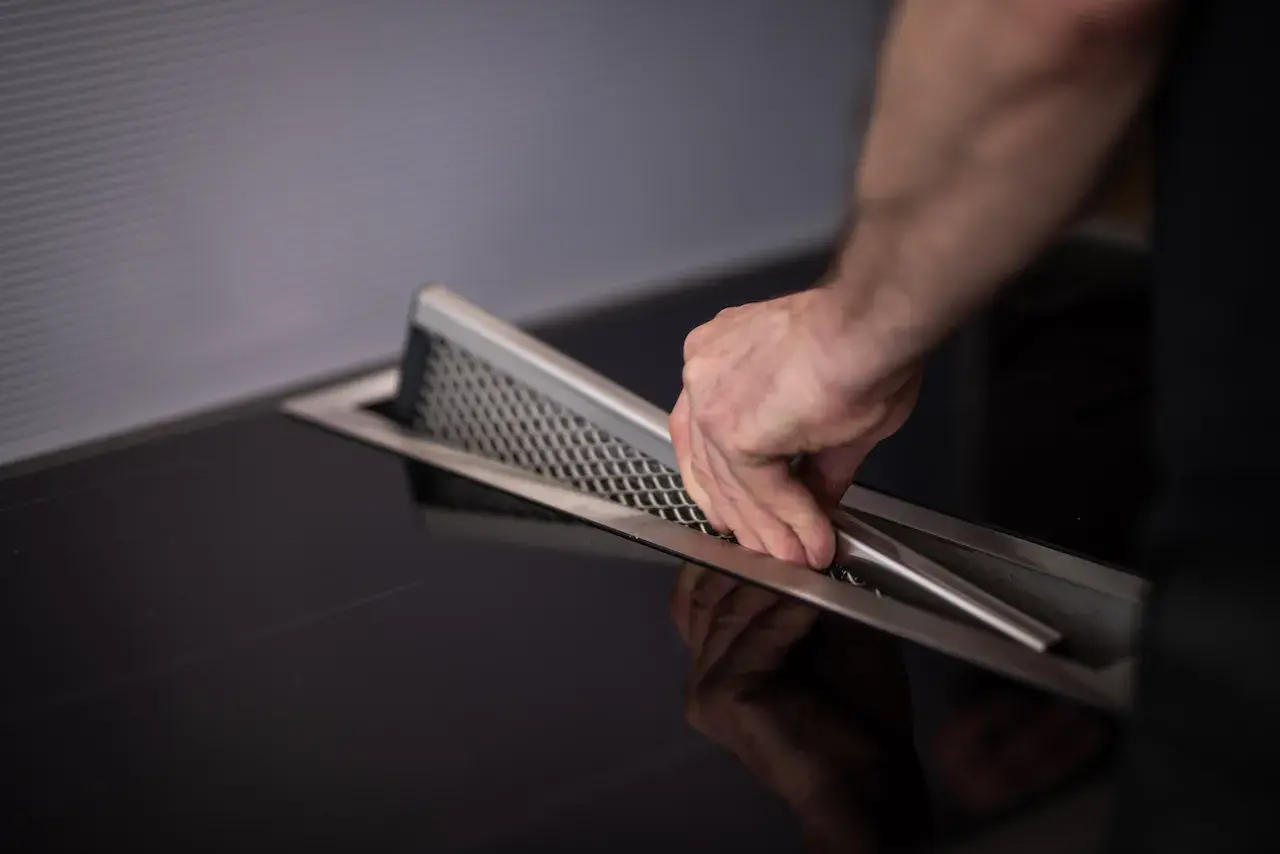 Handwerk_Einbau_Muldenlüfter_Küchenmontage